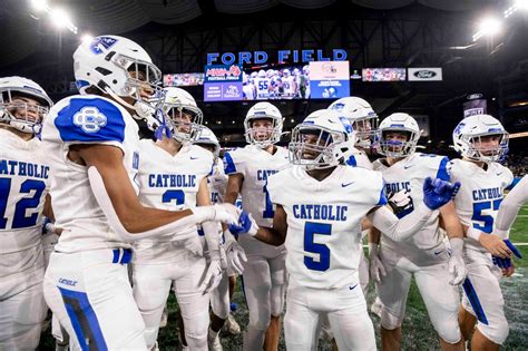 PHOTOS: Grand Rapids Catholic Central football defeats Corunna for D5 ...