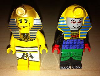 LEGO Collectible Minifigures Series 2 Pharaoh vs. Desert A… | Flickr