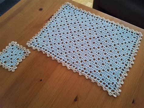 Roving Around Crafts: matched crocheted table sets, coasters & table cloth