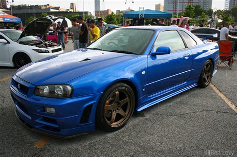 Blue R34 Nissan Skyline GT-R - BenLevy.com