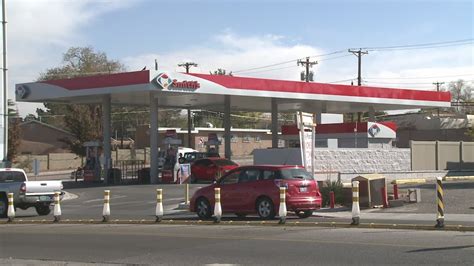 Smith's gas station, ABQ facing lawsuit - YouTube