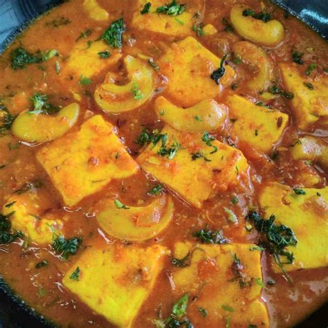 Kaju Paneer Masala Recipe | Kaju Paneer Curry | Paneer Cashew Curry