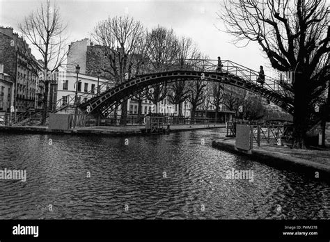Canal Saint-Martin, Paris, France Stock Photo - Alamy