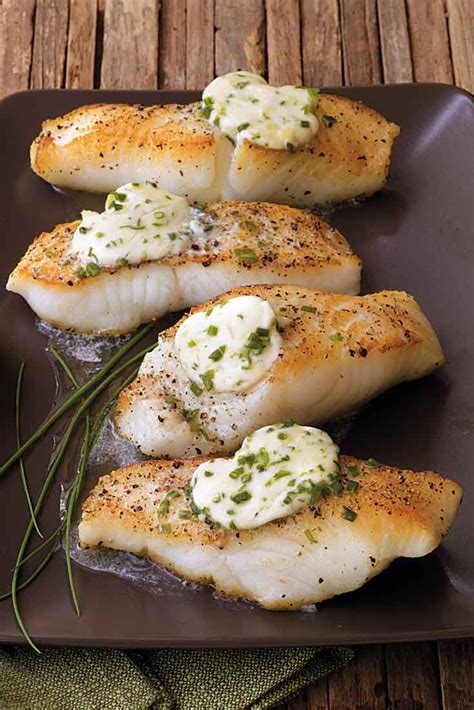 Pan-roasted Sea Bass with Garlic Butter | Recipe | Fish recipes healthy, Seafood dinner, Seafood ...