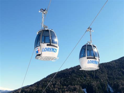 Ski lifts Kronplatz (Plan de Corones) - cable cars Kronplatz (Plan de ...