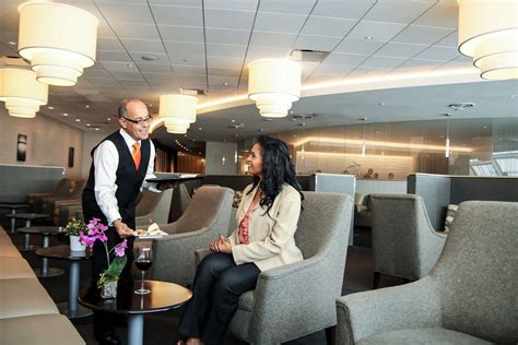 Orlando Airport Lounge Guide: Paid Access Tips - LoungePair