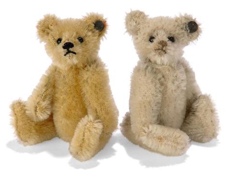 TWO STEIFF MINIATURE TEDDY BEARS, (5307), jointed, one blonde and one ...