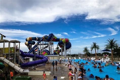 4 Reasons to Stay & Play at Splashway Waterpark • The Simple Parent