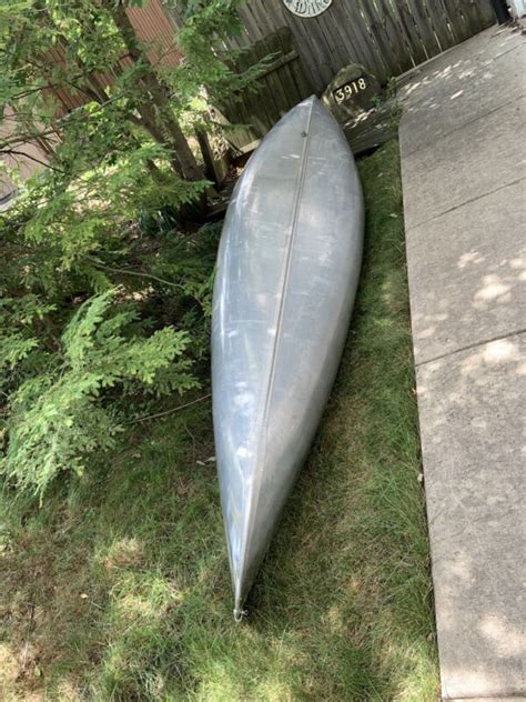 17 Foot Grumman Aluminum Canoe With Accessories for sale from United States