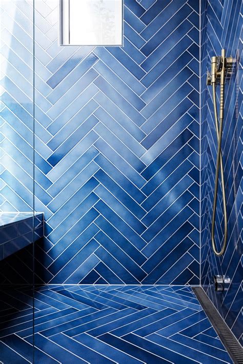 Amazing blue shower made with Made a Mano Cristalli lava stone tiles #BathroomLove in 2020 ...