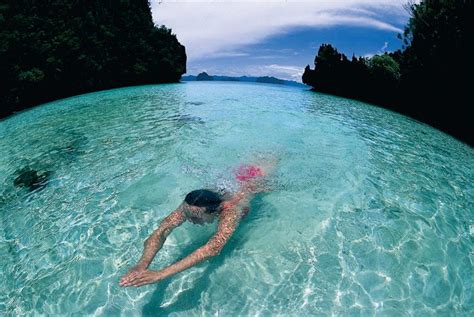 Snorkeling at Pangulasian Island, Palawan, Philippines El Nido Palawan ...