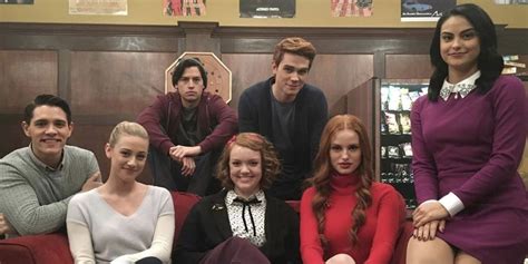 The ‘Riverdale’ Cast’s Hilarious Reaction to Season 2’s Party Drug “Jingle Jangle”