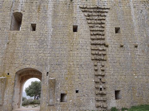 The castle of Montgrí witnessed the bloody struggle of the monarchy ...