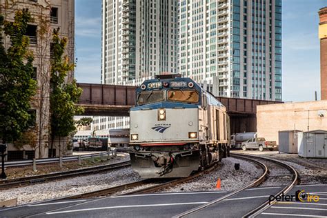 Amtrak train entering Union Station in Chicago | Amtrak trai… | Flickr