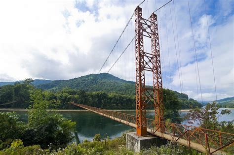 Giant hanging bridge spanning across the … – License image – 71042049 lookphotos