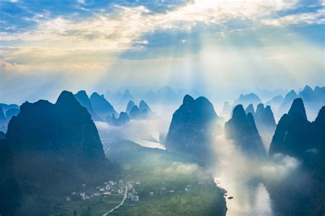 The China karst sinkhole with a well-preserved forest inside - Geographical