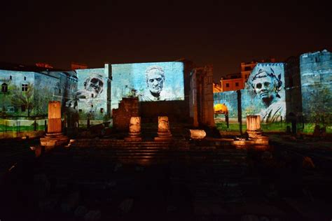 Light shows at Roman Forum by night - Wanted in Rome