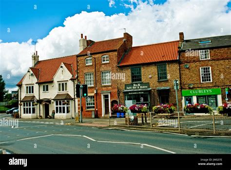 Stamford bridge hi-res stock photography and images - Alamy