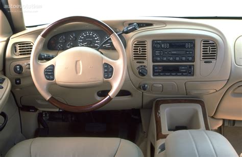 1998 Lincoln Navigator - Information and photos - MOMENTcar