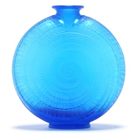 René Lalique 'Escargot' a Vase, design 1920 electric blue glass, frosted 21cm high, moulded 'R ...