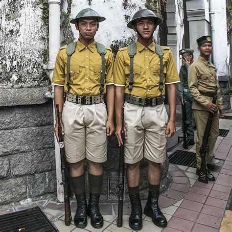 Personnel from the Malaysian Army wearing the historic Malay Regiment ...