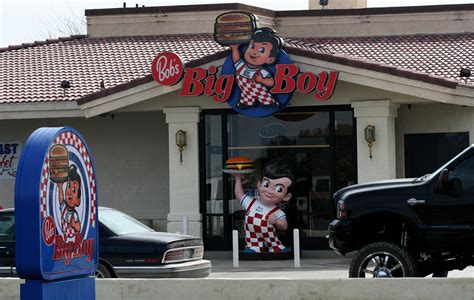 Bob's Big Boy 02 | Bob's Big Boy restaurant signs in Baker C… | Flickr