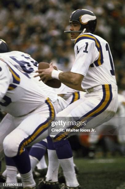 Joe Kapp Vikings Photos and Premium High Res Pictures - Getty Images