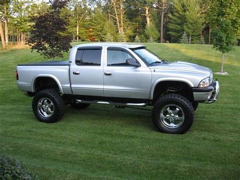 lifted Dodge Dakota. This is what mine will look like once she's ...