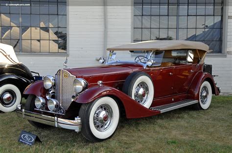 1933 Packard Twelve - Information and photos - MOMENTcar