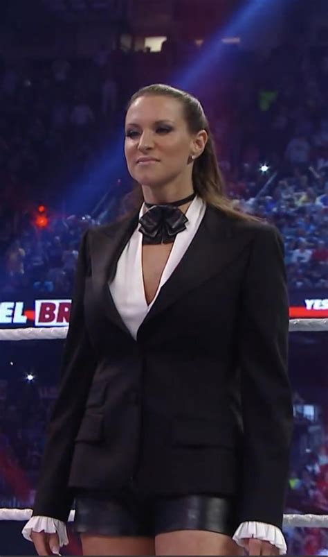 Stephanie McMahon at wrestlemania 30 : r/StephanieMcMahon