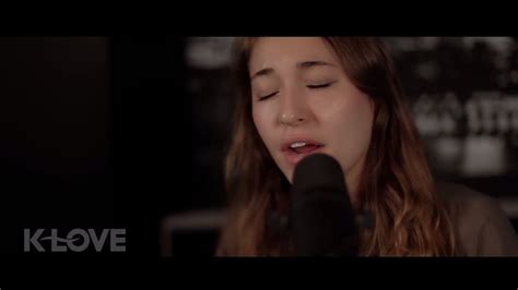 Lauren Daigle "How Can It Be" LIVE at K-LOVE - YouTube