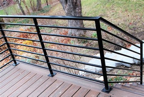 Horizontal Metal Railing for Deck - Great Lakes Metal Fabrication ...