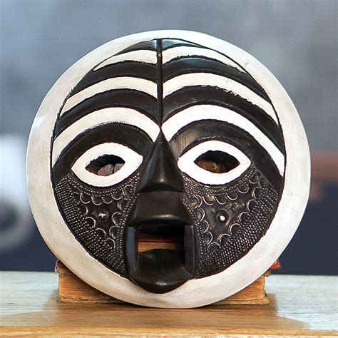 UNICEF Market | Circular West African Mask Handcrafted and Painted ...