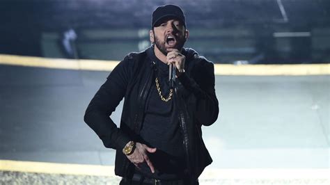 Eminem Returns to the Academy Awards 17 Years Too Late