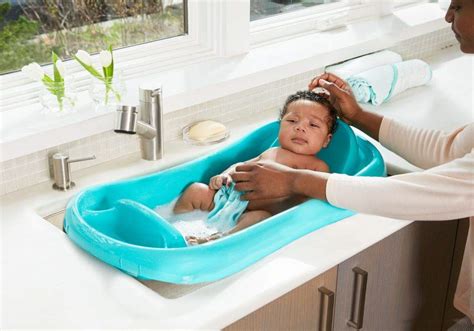 Bathing Twins: Tips and Tricks to Make Double Bath Time Easier