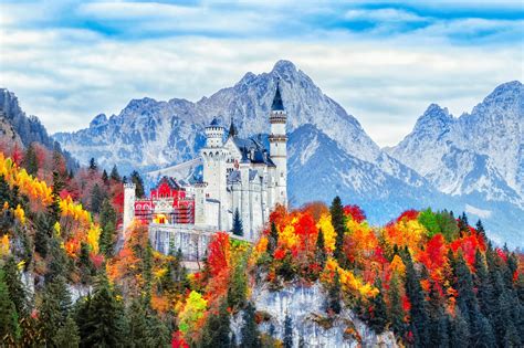 9 must-see fall foliage spots in US and Europe - LuggageHero