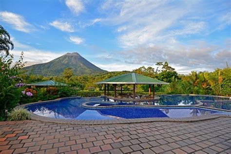 ARENAL MANOA HOTEL $128 ($̶1̶4̶7̶) - Updated 2021 Prices & Reviews ...