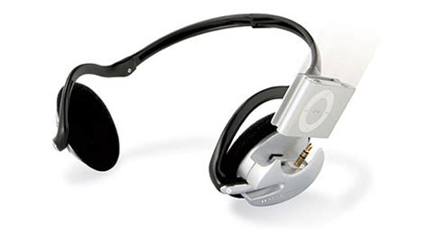 Cordless Headphones love iPod Shuffle | Ubergizmo