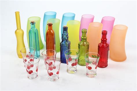 Colorful Glassware | EBTH