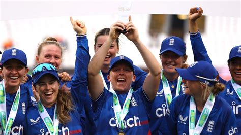 Cricket: England women to earn same match fees as men's team - News ...