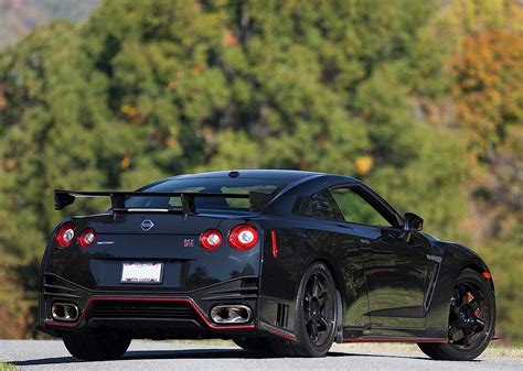 NISSAN GT-R (R35) Nismo Specs & Photos - 2014, 2015, 2016 - autoevolution