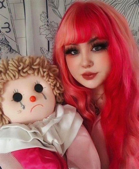 Chucky Gerçek Oldu! TikTok'ta Oyuncak Bebeğin Göz Kırptığı Ürkütücü Video Kafaları Epey Karıştırdı