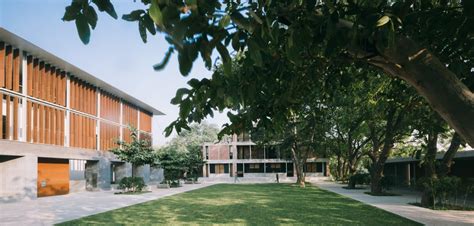 CEPT University Canteen and Plaza | RMA Architects