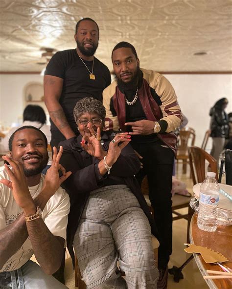 Meek Mill on Instagram: “OTF ..... that shit my grandmom throwing up ...