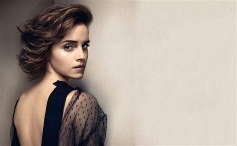 Emma Watson Workout Routine, Diet Plan, Height, Weight (2022)