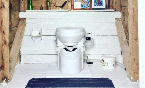 Natures Head Composting Toilet Is The Ultimate Off Grid Companion (REVIEW)