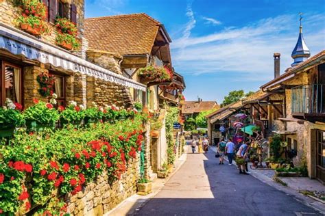 The 20 Most Beautiful Villages in France | Beautiful villages ...