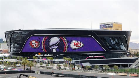 Kansas City Chiefs vs San Francisco 49ers: Who owns the Super Bowl ...