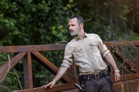 'The Walking Dead' Showrunner Calls Season 9 a Series Finale for Rick ...