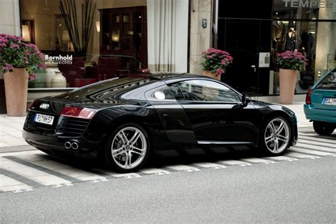 Audi R8 Cars: Audi R8 Black